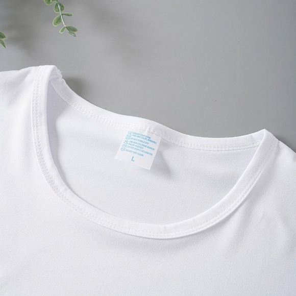 Heart Cluster White Tee - Picture 3 of 5